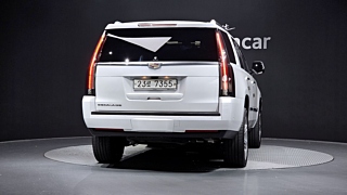CADILLAC ESCALADE 2018
