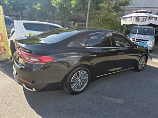 HYUNDAI GRANDEUR IG HYBRID 2018