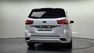 KIA CARNIVAL 2018