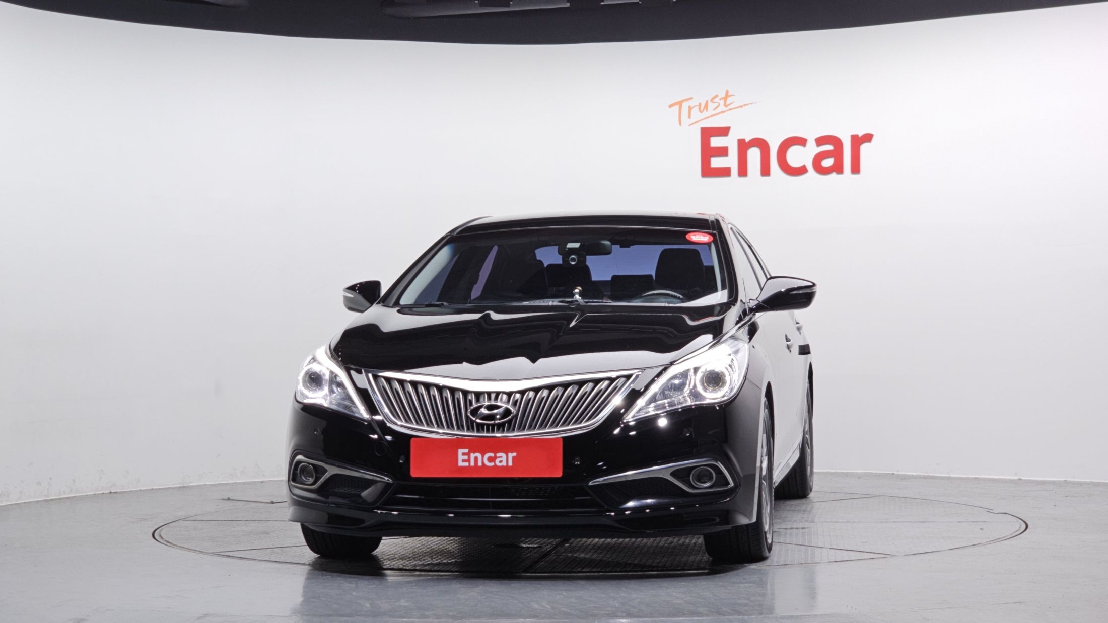 HYUNDAI GRANDEUR HG 2016