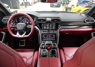 LAMBORGHINI URUS 2022