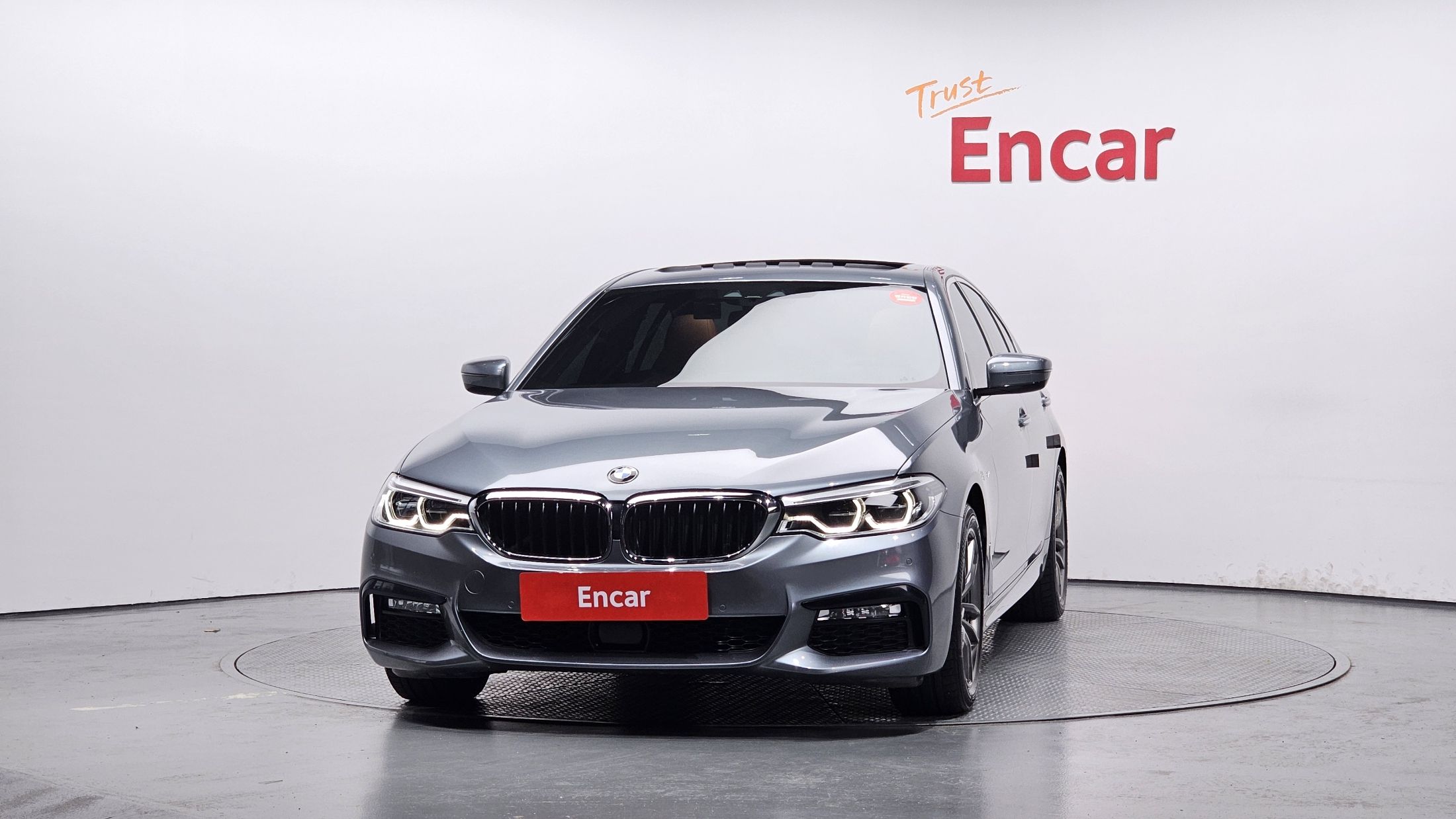 BMW 5-SERIES G30 2018