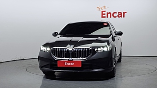 BMW 5-SERIES G60 2023