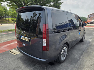 HYUNDAI STARIA 2023