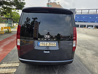 HYUNDAI STARIA 2023