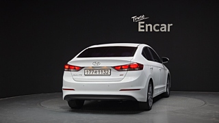 HYUNDAI AVANTE AD 2016