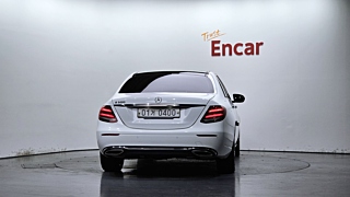 MERCEDES BENZ E-CLASS W213 2016