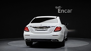 MERCEDES BENZ E-CLASS W213 2020