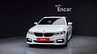 BMW 5-SERIES G30 2019