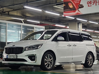 KIA CARNIVAL 2018
