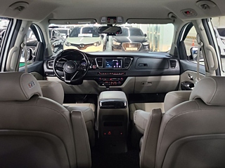 KIA CARNIVAL 2018