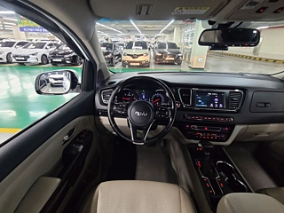 KIA CARNIVAL 2018