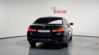 BMW 5-SERIES G30 2020