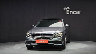 MERCEDES BENZ E-CLASS W213 2017