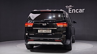 KIA CARNIVAL 2017