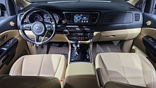 KIA CARNIVAL 2017