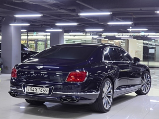 BENTLEY FLYING SPUR 2021