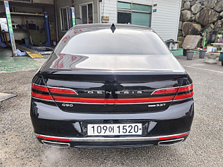 GENESIS G90 2020