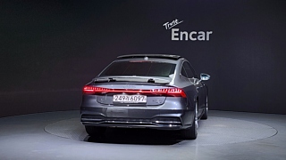 AUDI A7 4K 2020