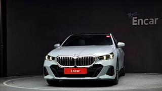 BMW 5-SERIES G60  2025