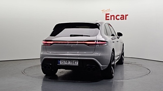 PORSCHE MACAN 2023