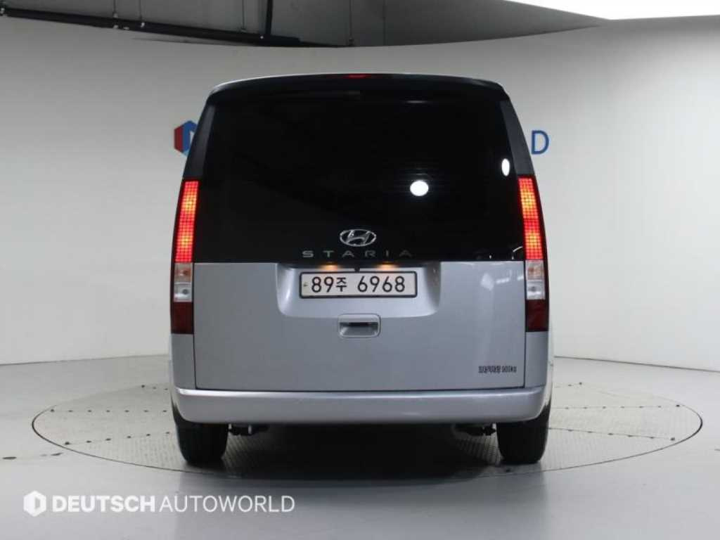 HYUNDAI STARIA 2021