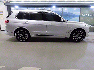 BMW X7 G07 2024