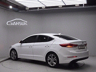 HYUNDAI AVANTE AD 2018