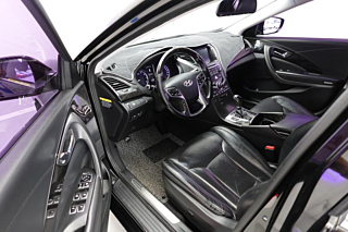 HYUNDAI GRANDEUR HG 2016