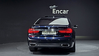 BMW 7-SERIES G11 2017
