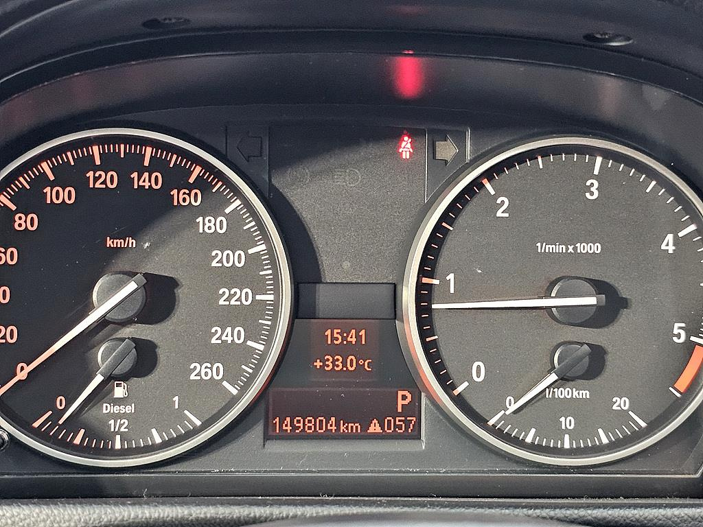 BMW 3-SERIES E90 2010