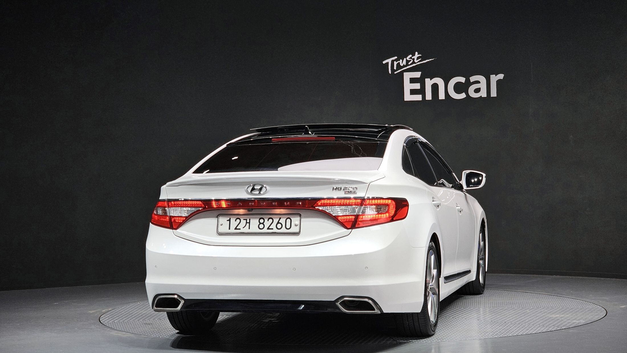 HYUNDAI GRANDEUR HG 2015