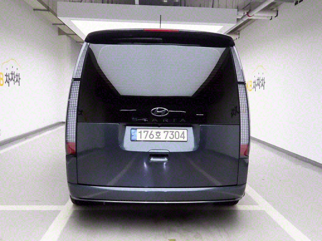 HYUNDAI STARIA 2021