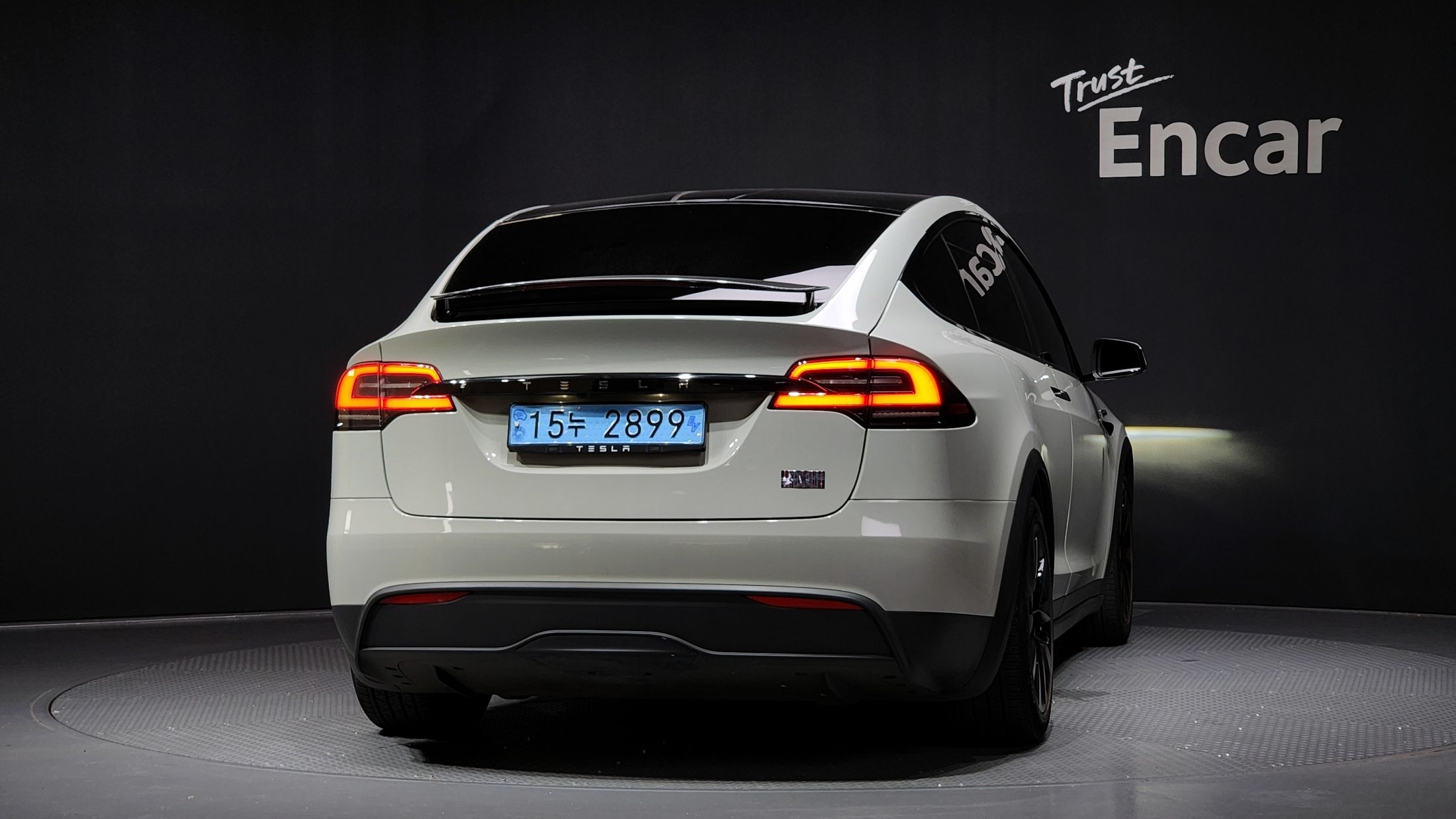 TESLA MODEL X 2023