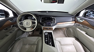 VOLVO XC90 2020