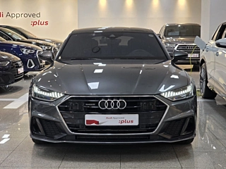 AUDI A7 4K 2021