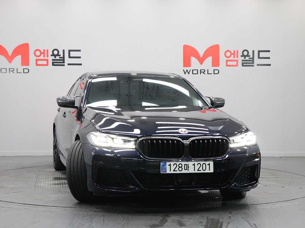 BMW 5-SERIES G30 2022