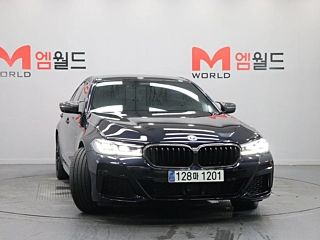 BMW 5-SERIES G30 2022