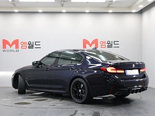 BMW 5-SERIES G30 2022