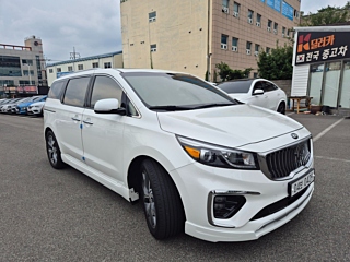 KIA CARNIVAL 2016