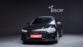 AUDI A7 4K 2022