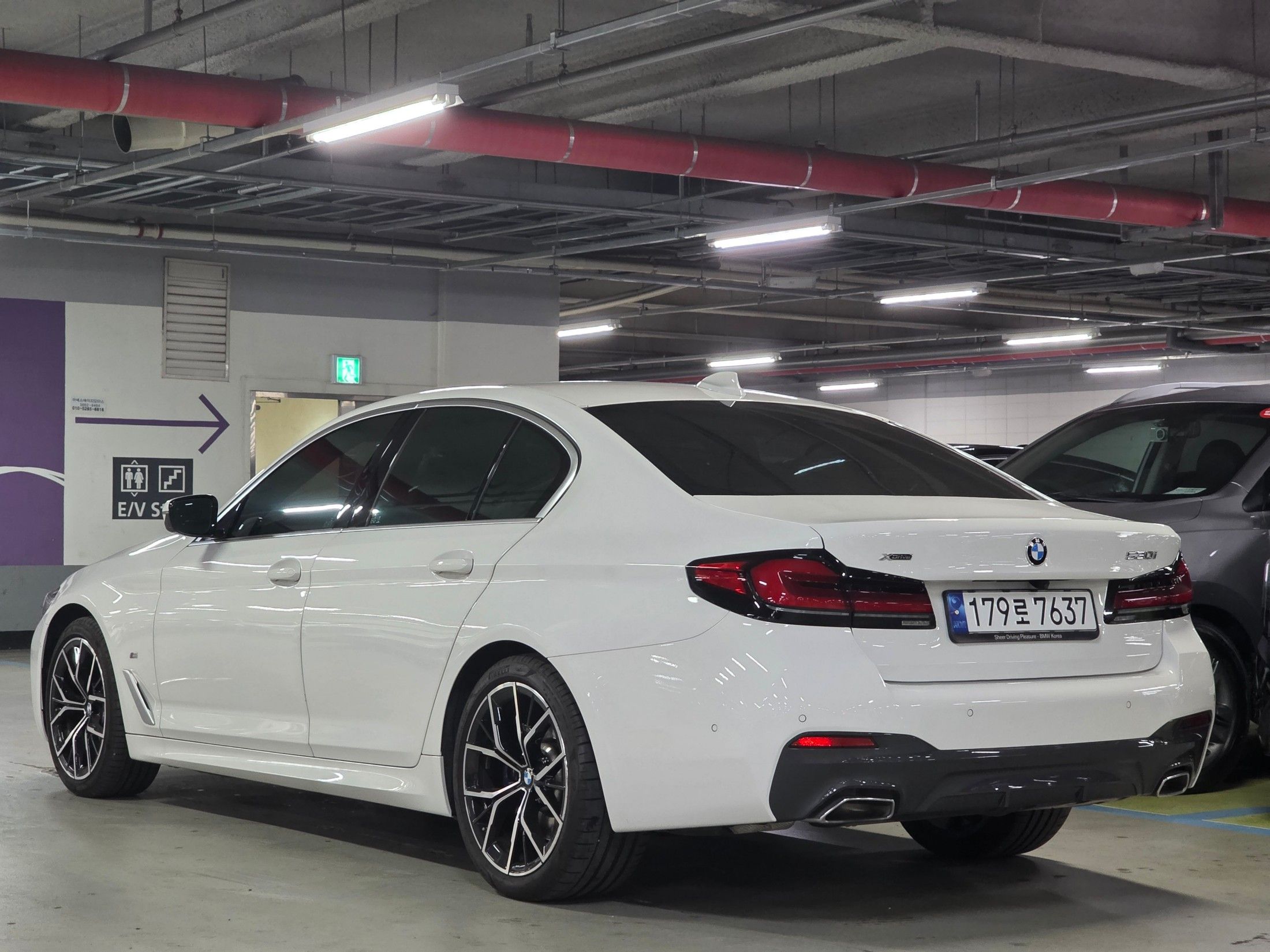 BMW 5-SERIES G30 2022