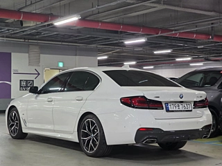 BMW 5-SERIES G30 2022