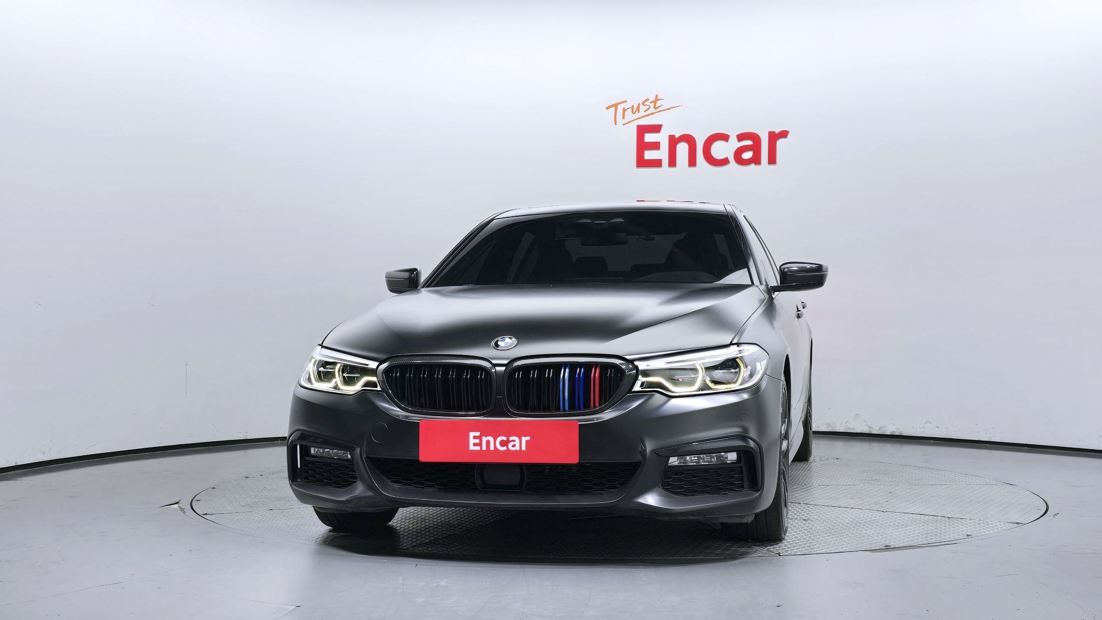 BMW 5-SERIES G30 2017