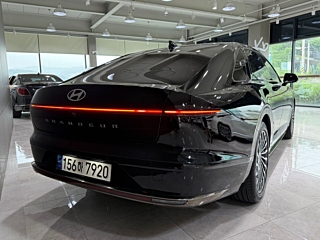 HYUNDAI GRANDEUR HYBRID GN7 2023