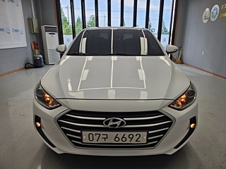 HYUNDAI AVANTE AD 2017