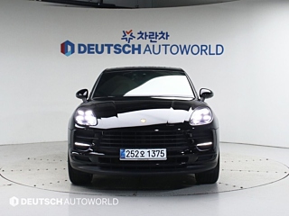 PORSCHE MACAN 2019