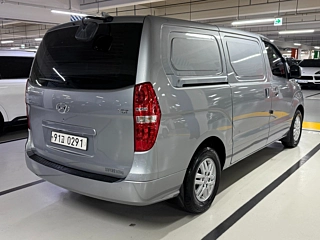 HYUNDAI STAREX GRAND  Van 3 Seater 2020