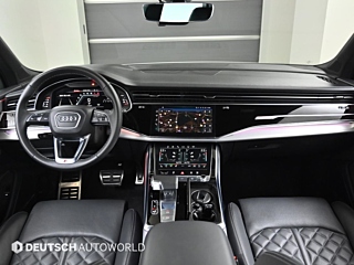 AUDI Q7 4M 2023