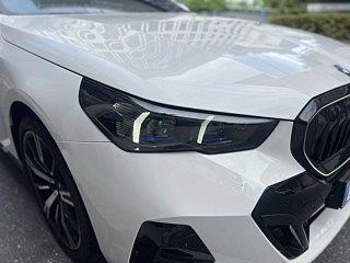 BMW 5-SERIES G60 2025